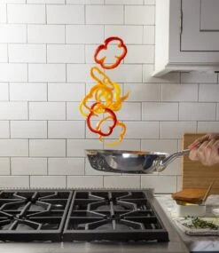 Saveur Selects Pannenset Voyage Series (Koekenpan ø 25 Cm + Steelpan ø 20 Cm) - TriPly RVS - Inductie En Alle Andere Warmtebronnen -Le Creuset Winkel 1039x1200