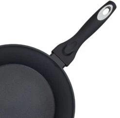 Resto Kitchenware Koekenpan Pavo - ø 28 Cm - Standaard Anti-aanbaklaag -Le Creuset Winkel 93033.4260403577783.ver04
