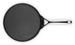 Le Creuset Pannenkoekenpan Les Forgées TNS - ø 28 Cm - Standaard Anti-aanbaklaag 14 Le Creuset Pannenkoekenpan Les Forgées TNS - ø 28 Cm - Standaard Anti-aanbaklaag -Le Creuset Winkel LC 20190624 ZS PS FS 51106280010002 004 1