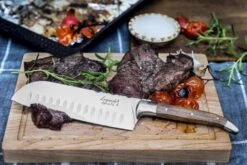 Laguiole Style De Vie Santokumes Olijfhout Met Snijplank -Le Creuset Winkel gr20sf20Laguiole20santuko20olijf203