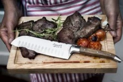 Laguiole Style De Vie Santokumes Olijfhout Met Snijplank -Le Creuset Winkel gr20sf20Laguiole20santuko20olijf204