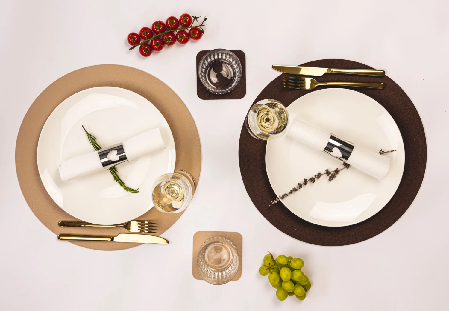 Jay Hill Placemat - Vegan Leer - Bruin / Zand - Dubbelzijdig - ø 38 Cm 5 Jay Hill Placemat - Vegan Leer - Bruin / Zand - Dubbelzijdig - ø 38 Cm - Afbeelding 3