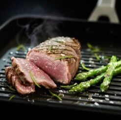 Valira Grillpan Aire Met Handgrepen - 23 X 23 Cm - Standaard Anti-aanbaklaag -Le Creuset Winkel valiragrillpan28x283 3